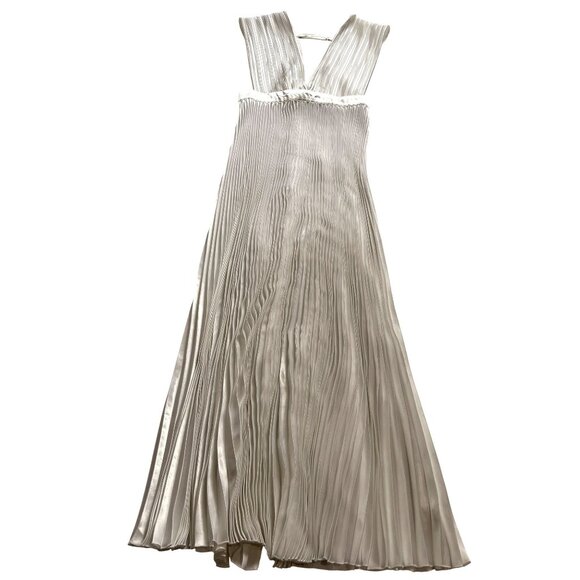 L'IDEE Gala Gown in Blanc